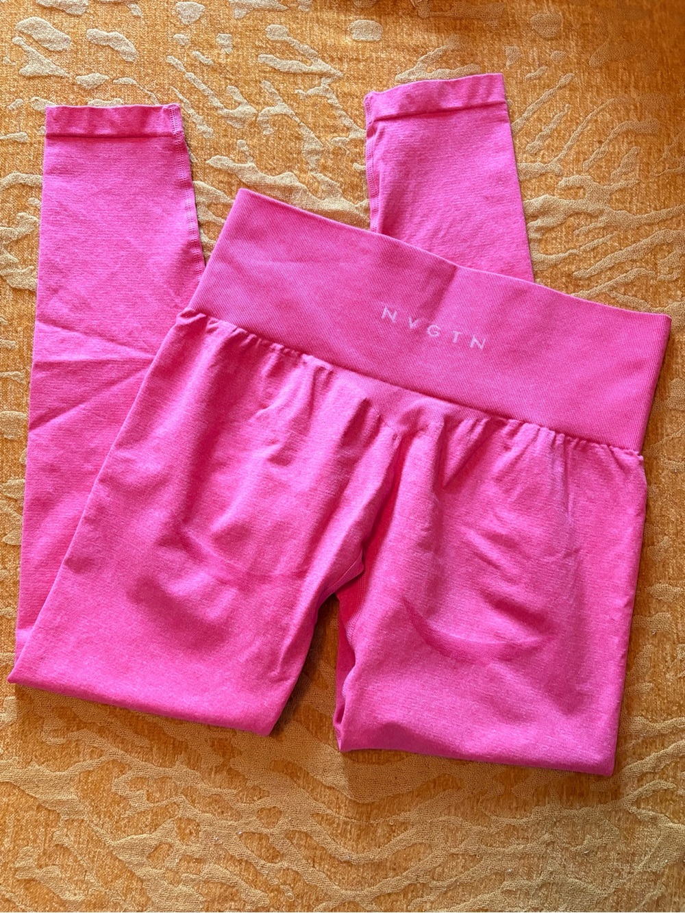 NVGTN Hot Pink Curve Seamless Leggings NWOT - Picture 2 of 6